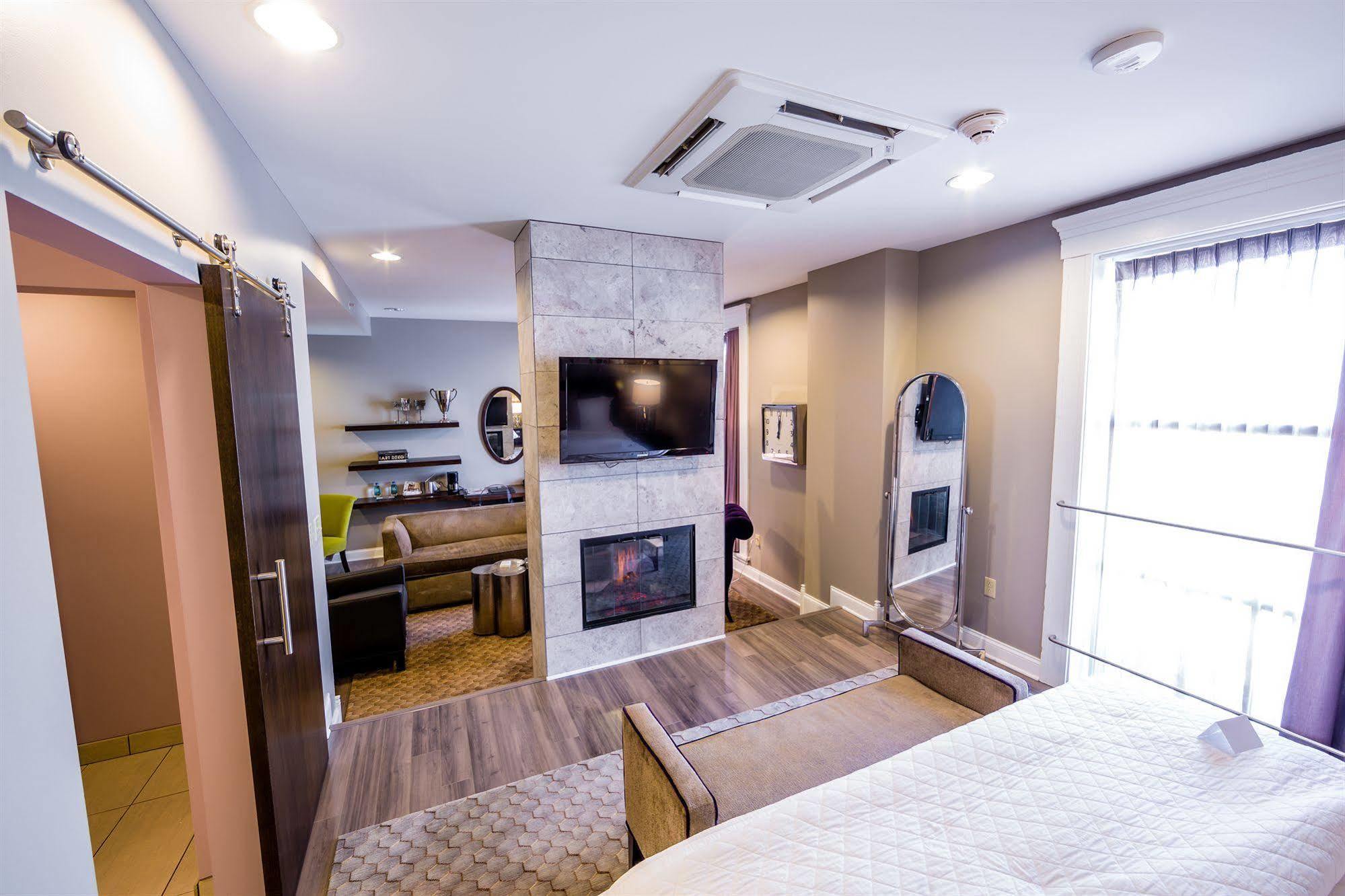 Hotel At The Lafayette Trademark Collection By Wyndham Buffalo Bagian luar foto